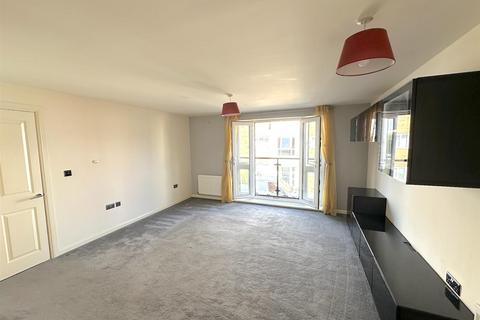 18 Military Close, Shoeburyness, Southend-on-sea, SS3 8EG