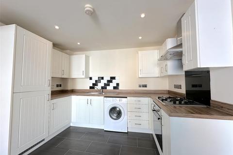 18 Military Close, Shoeburyness, Southend-on-sea, SS3 8EG