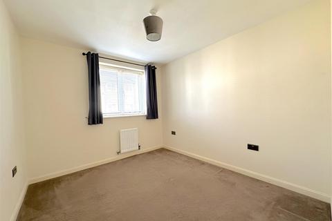 18 Military Close, Shoeburyness, Southend-on-sea, SS3 8EG