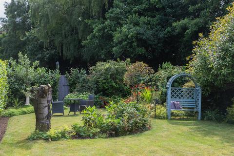 4 bedroom detached house for sale, Back Lane, Spurstow