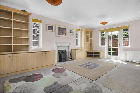 3 bedroom detached house for sale, Artillery Mews, Tilehurst Road, Reading