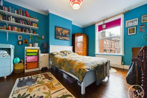 30 Bell Lane, Leeds, LS13 2LX