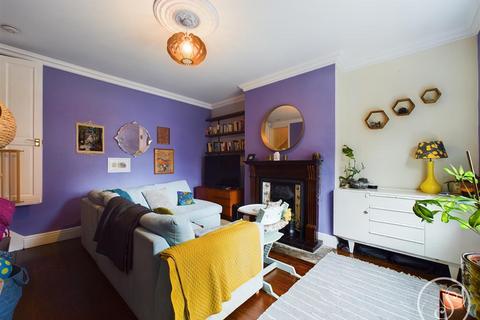 30 Bell Lane, Leeds, LS13 2LX
