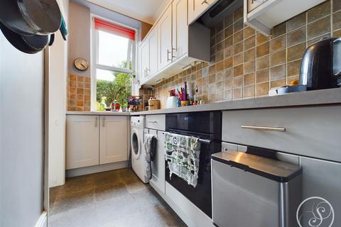30 Bell Lane, Leeds, LS13 2LX