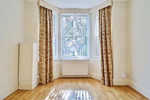 2 bedroom terraced house for sale, Bouverie Avenue, Salisbury SP2