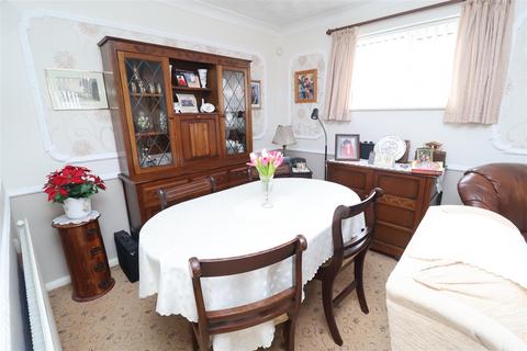 2 bedroom detached bungalow for sale, Birkdale, Worksop S81