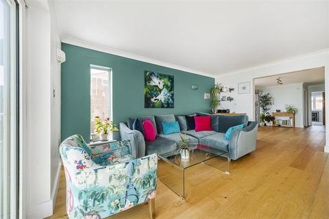 2 Jacken Close, Bognor Regis, PO22 7DU