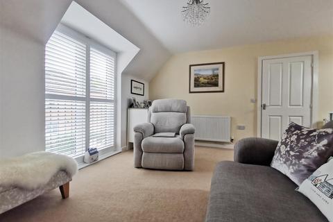 12 Rother Close, Hilton, Derby, DE65 5LQ