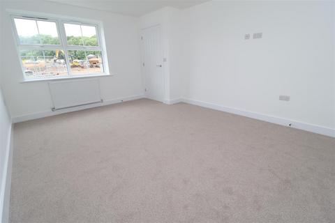 3 bedroom semi-detached house for sale, Costhorpe Industrial Estate Doncaster Road, Carlton in Lindrick, Worksop S81