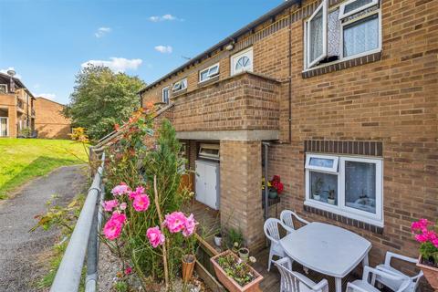 1 bedroom maisonette for sale, Malvern Close, High Wycombe HP13