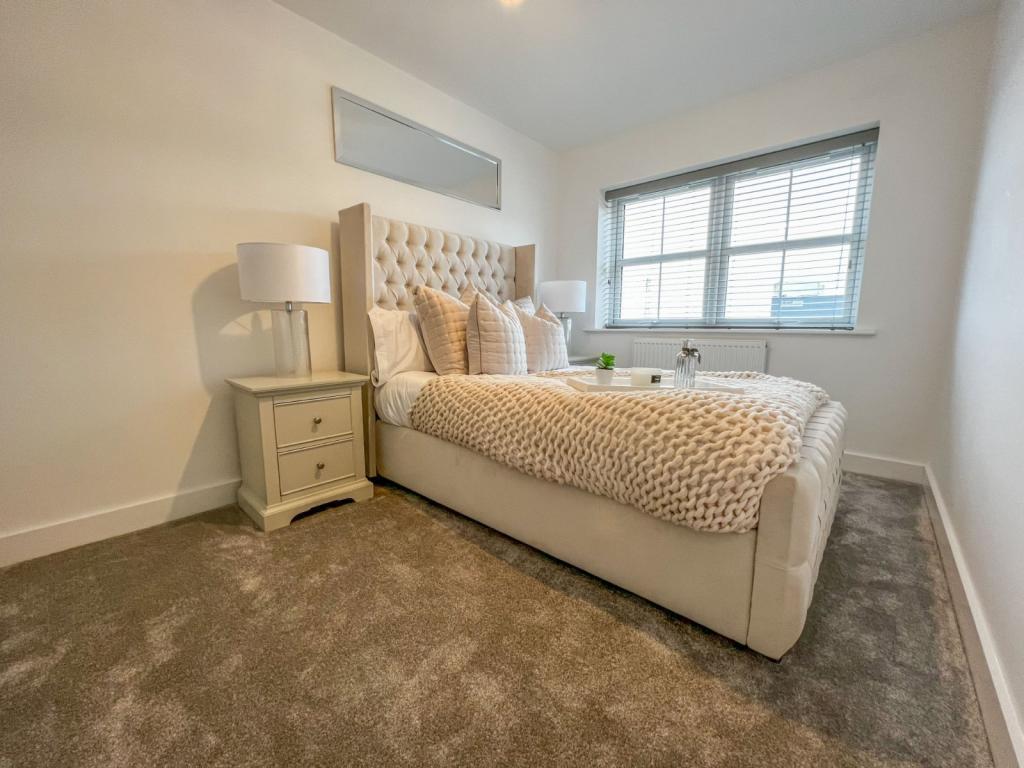 Plot 5 hawthorne bedroom 2 (002).jpeg