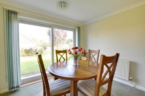 2 bedroom detached bungalow for sale, Fieldway, Broad Oak, Rye