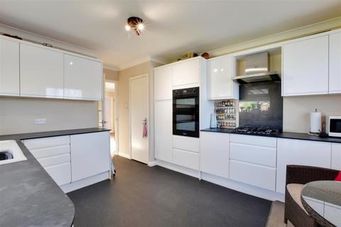 2 bedroom detached bungalow for sale, Fieldway, Broad Oak, Rye