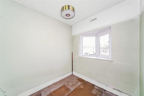 8 Brodie Road, London, E4 7HF