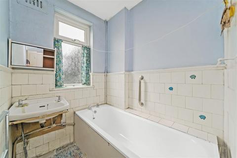 8 Brodie Road, London, E4 7HF
