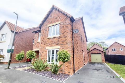 30 Canyon Meadow, Creswell, Worksop, S80 4UQ