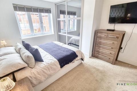 30 Canyon Meadow, Creswell, Worksop, S80 4UQ