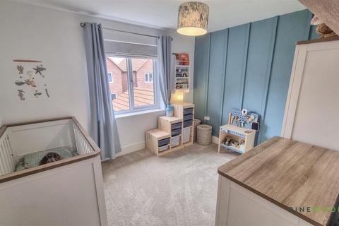 30 Canyon Meadow, Creswell, Worksop, S80 4UQ