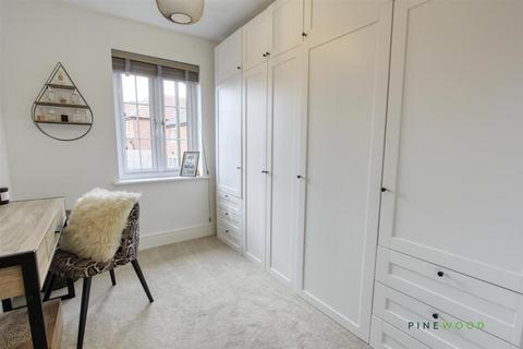 30 Canyon Meadow, Creswell, Worksop, S80 4UQ