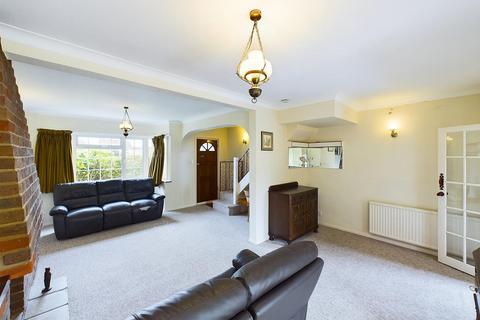 5 bedroom end of terrace house for sale, Paignton Road, Ruislip HA4