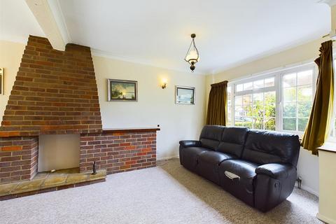 5 bedroom end of terrace house for sale, Paignton Road, Ruislip HA4