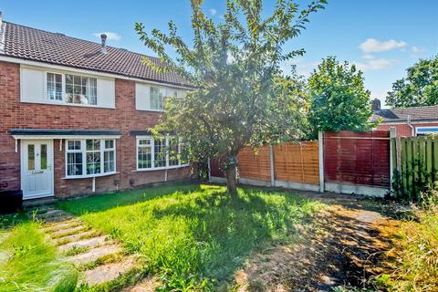 2 bedroom terraced house for sale, Lawns Mount, New Farnley, Leeds