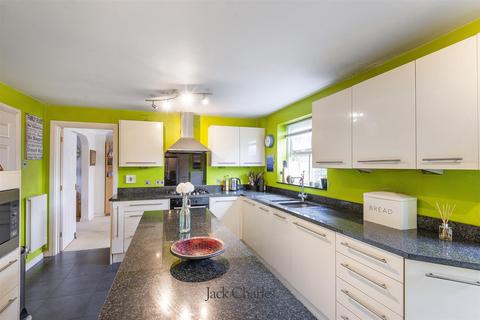 10 The Spinney, Tonbridge, TN9 2QQ