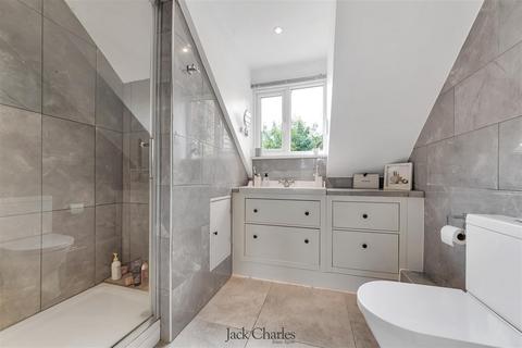 49 Brindles Field, Tonbridge, TN9 2YR