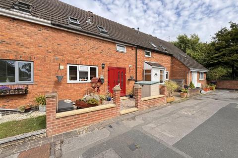 3 bedroom terraced house for sale, Bloomsbury Close, Swindon SN5