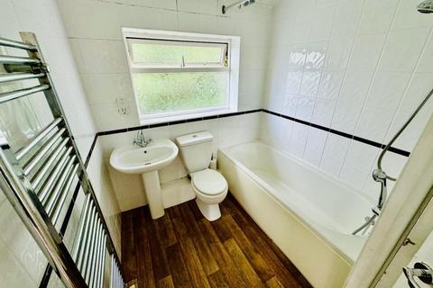 3 bedroom property for sale, Carleton Drive, Darlington