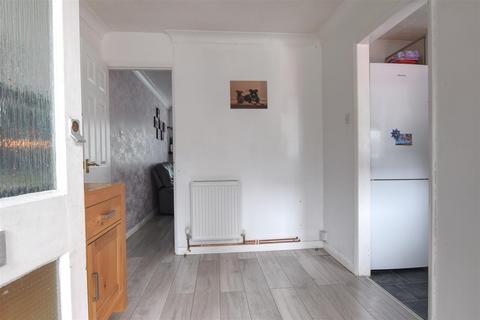 25 Ian Close, Bexhill-on-sea, TN40 2RL