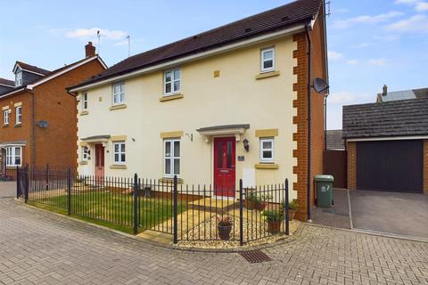 3 bedroom semi-detached house for sale, Boughton Way, Gloucester