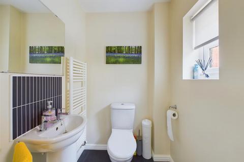 7 Boughton Way, Gloucester, GL4 4PG
