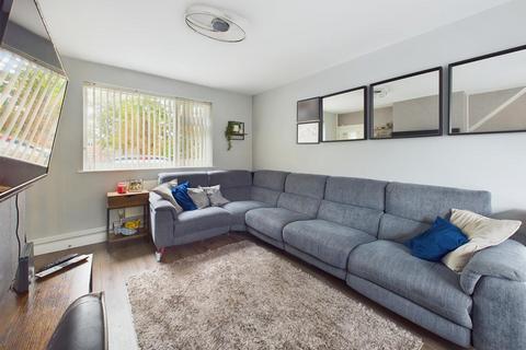 32 Garnalls Road, Matson, Gloucester, GL4 6ND