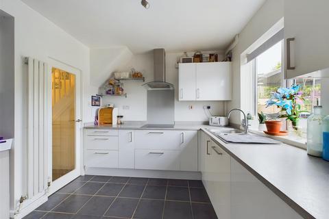 32 Garnalls Road, Matson, Gloucester, GL4 6ND