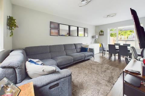32 Garnalls Road, Matson, Gloucester, GL4 6ND