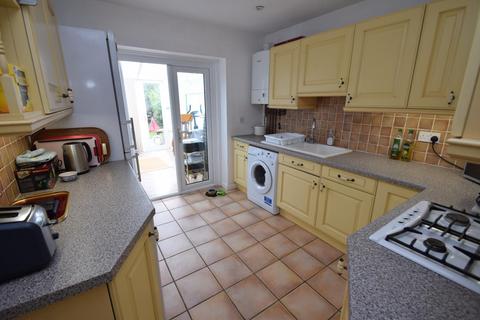 3 bedroom semi-detached house for sale, Lawns Avenue, Eastbourne BN21