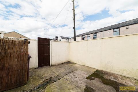 2 bedroom end of terrace house for sale, Bright Street, Darwen