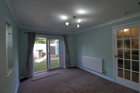 1 bedroom end of terrace house to rent, Tithe Court, Middle Littleton