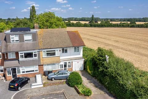 4 bedroom semi-detached house for sale, Mayflower Way, Ongar