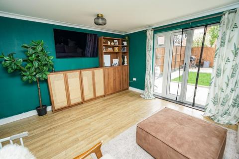 3 bedroom terraced house for sale, Lister Corner, Leighton Buzzard