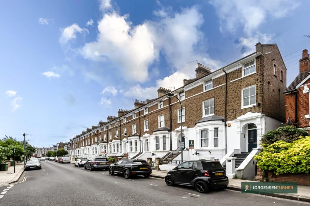 Oaklands Grove .jpg