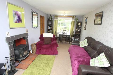 3 bedroom semi-detached house for sale, Erw Wen, Morda, Oswestry