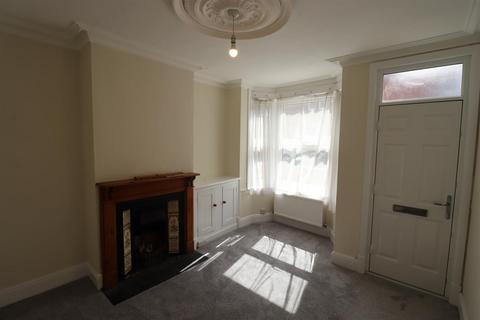 2 bedroom terraced house to rent, St. Leonards Road, Leicester LE2