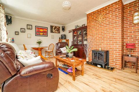 5 bedroom detached house for sale, Parkstone Road, Hastings