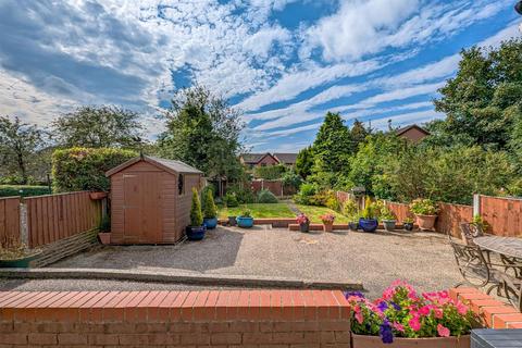 3 bedroom semi-detached house for sale, Clifton Road, Leigh