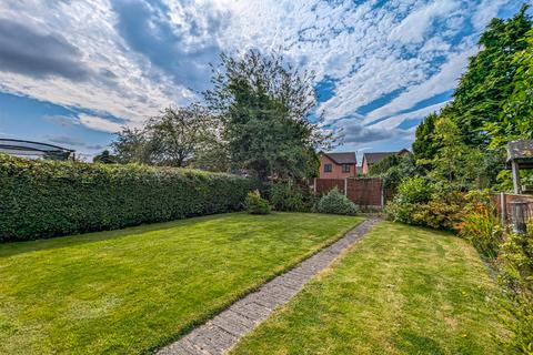 3 bedroom semi-detached house for sale, Clifton Road, Leigh