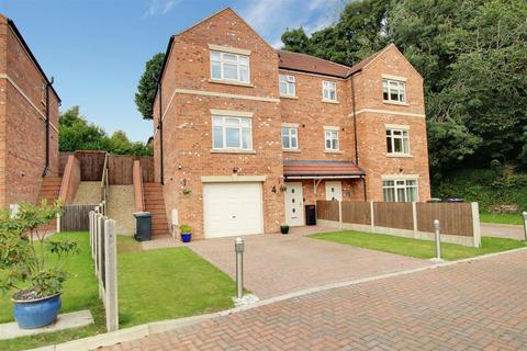 3 bedroom semi-detached house for sale, Primrose Hollow, Louth LN11