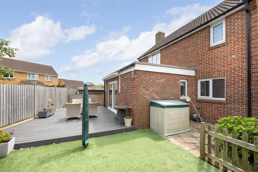 43 Ramsbury Walk Trowbridge BA14 0 UU (18).jpg