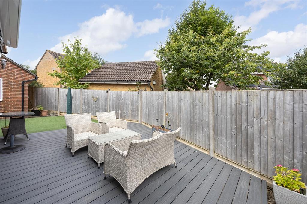43 Ramsbury Walk Trowbridge BA14 0 UU (21).jpg